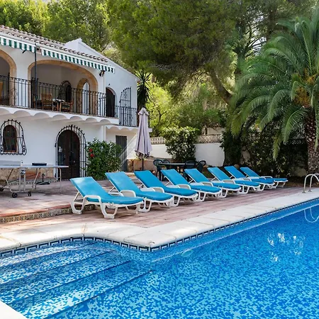 Rosa Javea